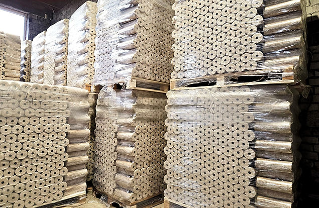 Palette of Wood briquettes / heat logs